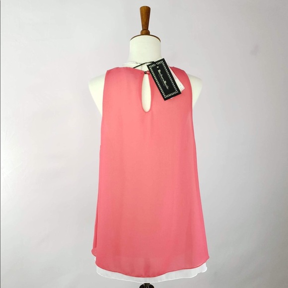 Barbara Basil’s Coliez Coral and White Top - Picture 3 of 5